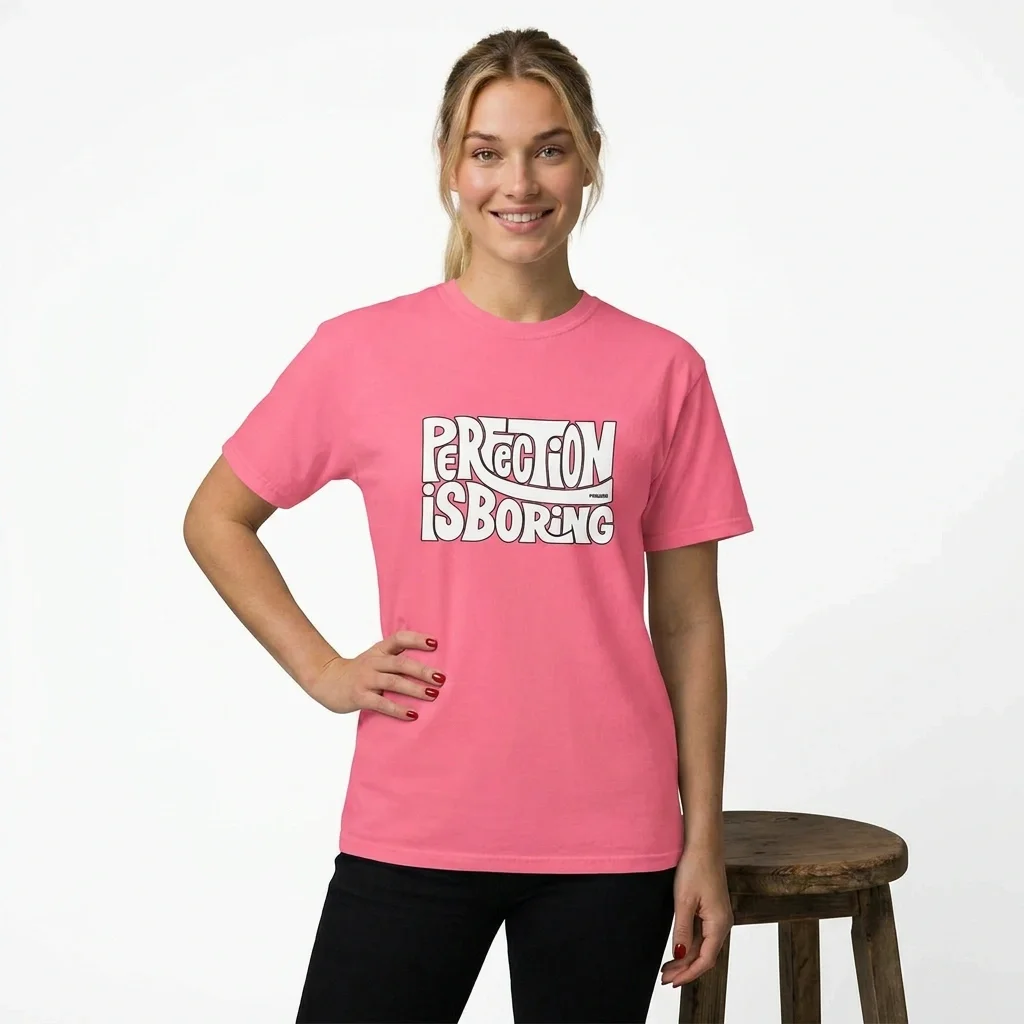 Camiseta Perfection is boring